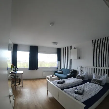 1 Mit Yachthafenblick Fehmarn